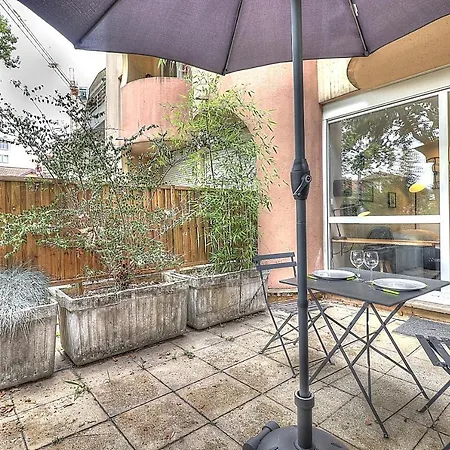 24h 24h Parking Terrasse Internet *