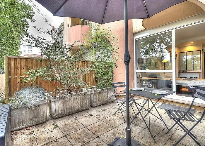 24h 24h Parking Terrasse Internet *